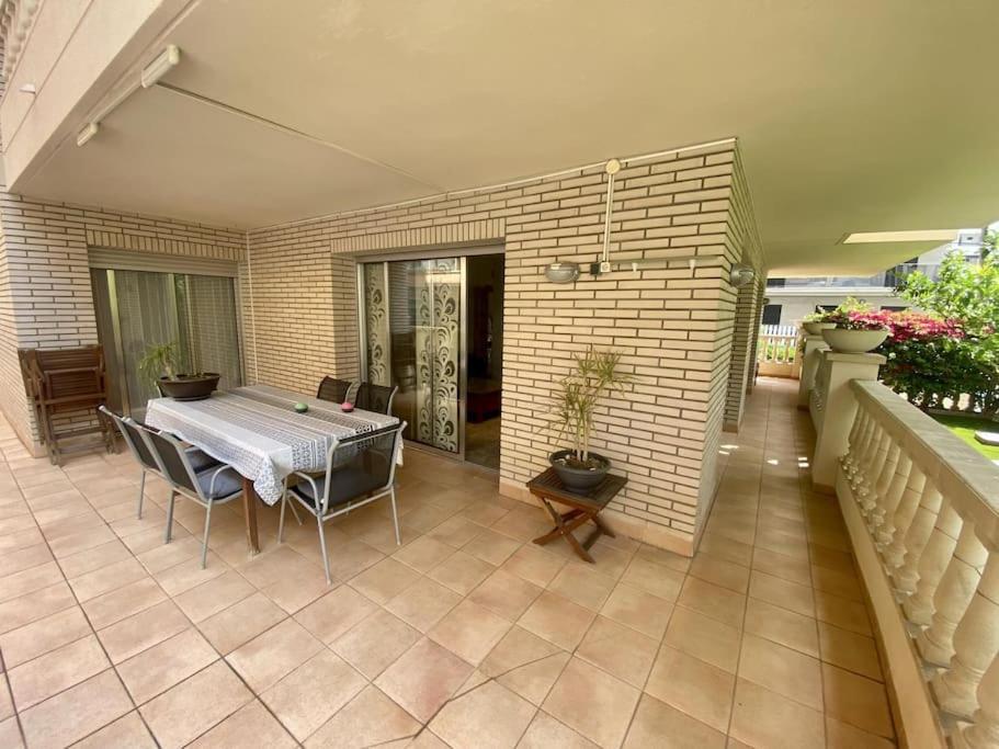 For A Stay Balears Beach Salou Luaran gambar