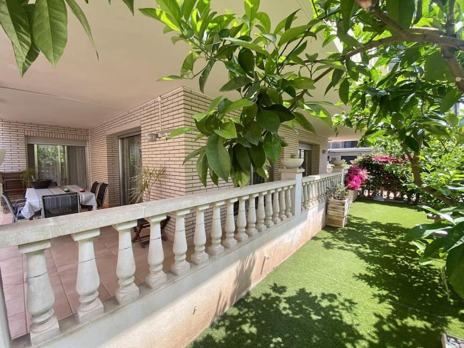 For A Stay Balears Beach Salou Luaran gambar