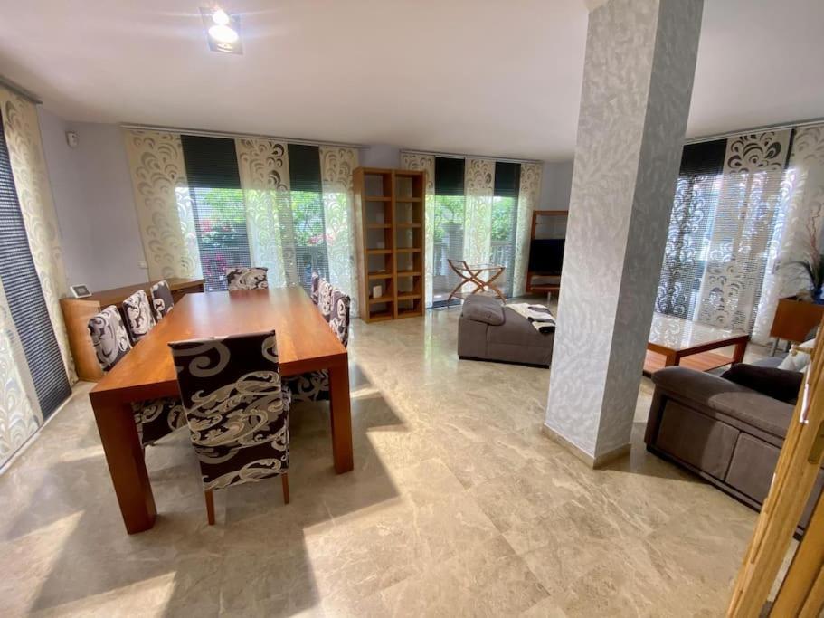 For A Stay Balears Beach Salou Luaran gambar
