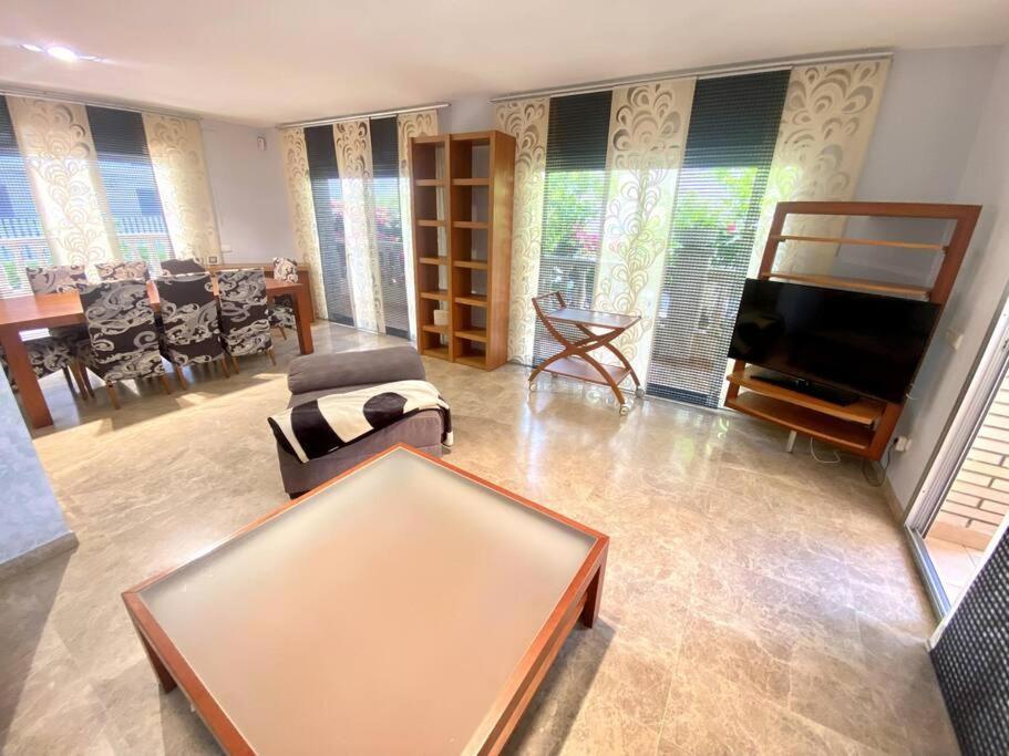 For A Stay Balears Beach Salou Luaran gambar